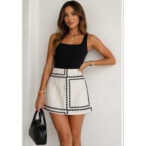 Petal & Pup NWT Ivory Black Linen Blend Mini Skirt Size Small S Pom Trim